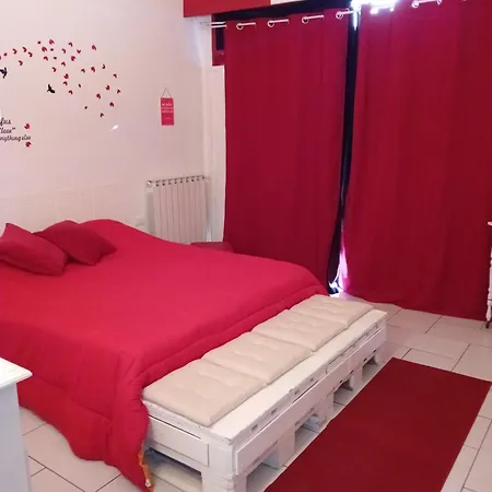 Dalla Rossa Apartment